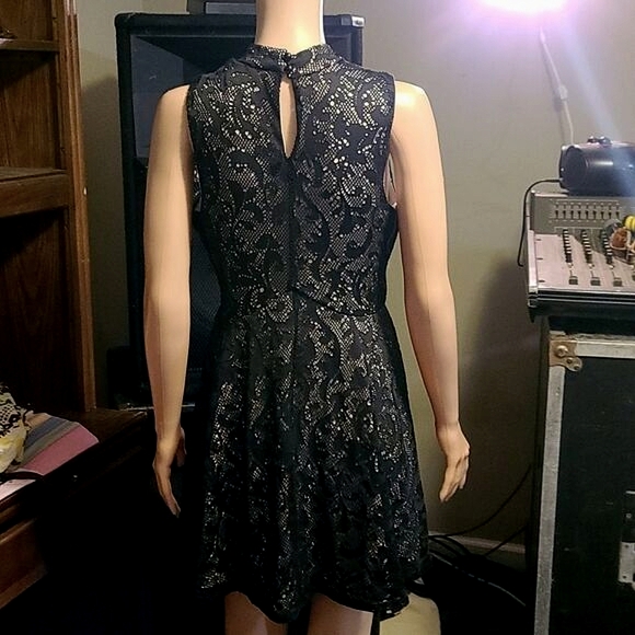 Bailey blue black lace sleeveless dress - Picture 7 of 8